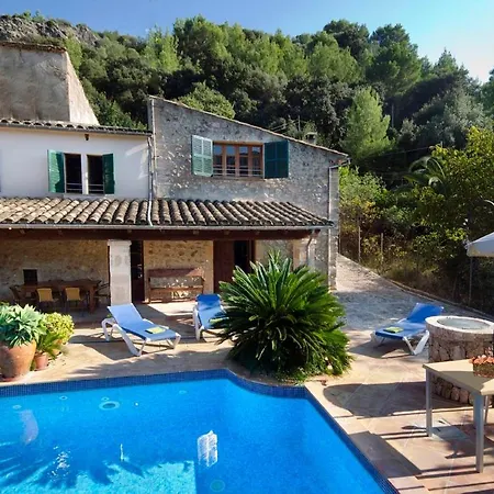 Camp Redo Villa